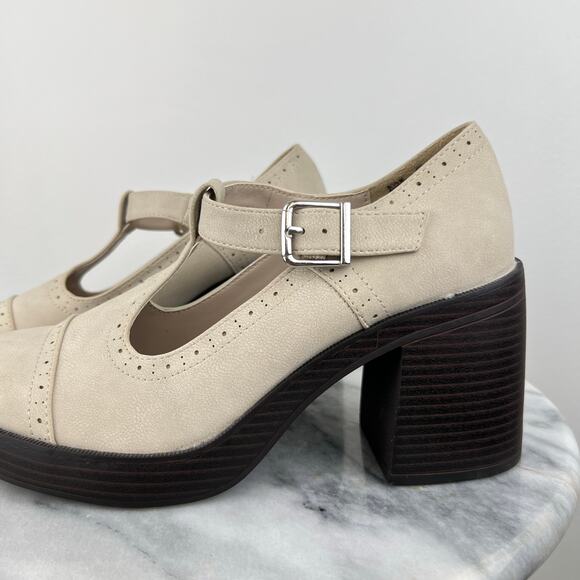 Maurices Cream Y2K Chunky Mary Jane Platform Heels (Sz 8.5) - Picture 10 of 12